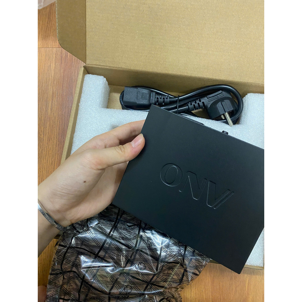 Swtich  GLOBAL  POE 4Port + 2 Port uplink