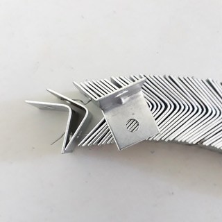 Ke góc vuông 2 lỗ (50 cái)