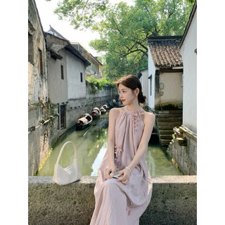 đầm maxi cổ yếm đính hoa