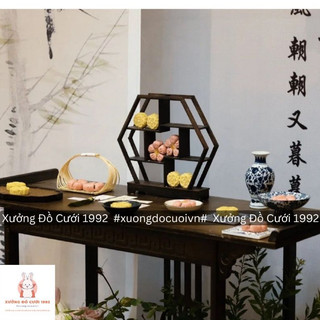  KHAY TRÀ KỆ GỖ DECOR LỤC GIÁC ĐỰNG BÁNH KẸO TRANG TRÍ SỰ KIỆN TIỆC CƯỚI GIA TIÊN NHÀ HÀNG TIỆC TRÀ 