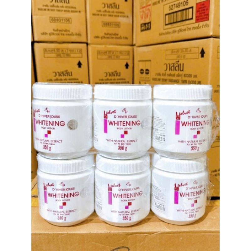 2  hũ body velet Whitening lotion