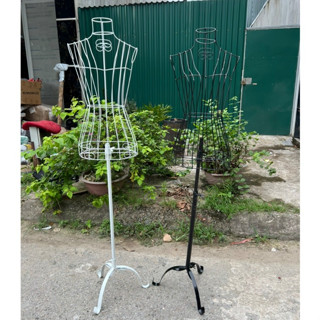 Manocanh sắt, canh sắt nữ decor shop, 2 màu đen và trắng.