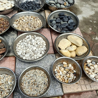 Sỏi vàng tự nhiên trang trí chậu cây cảnh, sỏi sân vườn tiểu cảnh, sỏi nền hồ bể cá cảnh - hoangtho87
