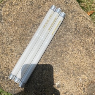 Bóng đèn bắt muỗi 4w-14,5cm và 6w-22cm