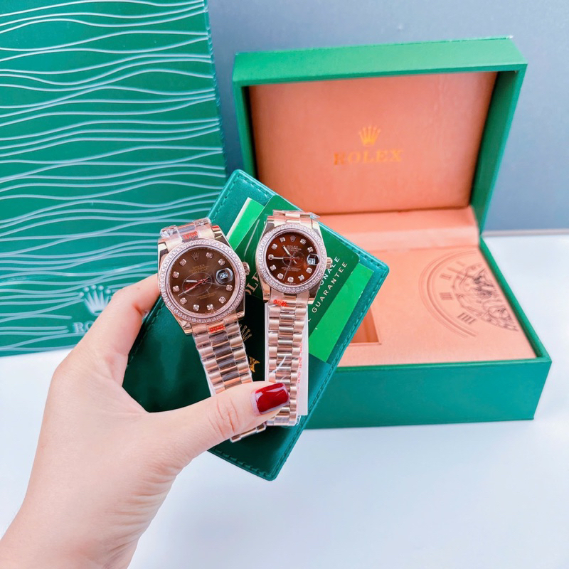 Đồng hồ nữ Rolexx mặt tròn size 32-36mm - mặt nâu cafe, đính đá viền. Dây thép không gỉ, máy Pin