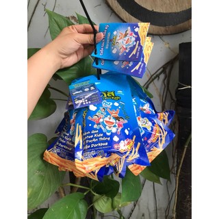 Bánh Que Cọng DORAEMON Thái Lan Vị Truyền Thống Lotus Kids Dorkbua (Lốc 12 gói)