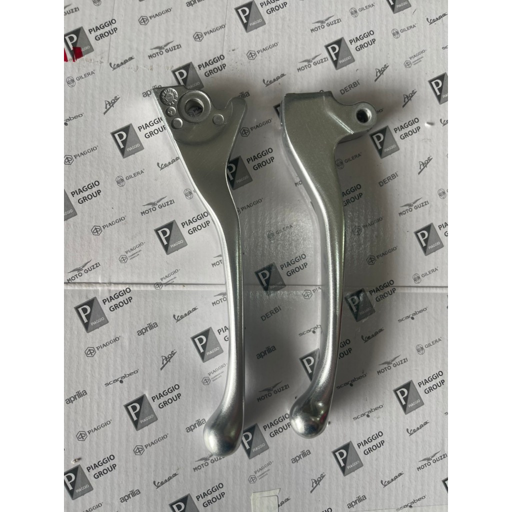 Tay phanh xe Piaggio Vespa Zin