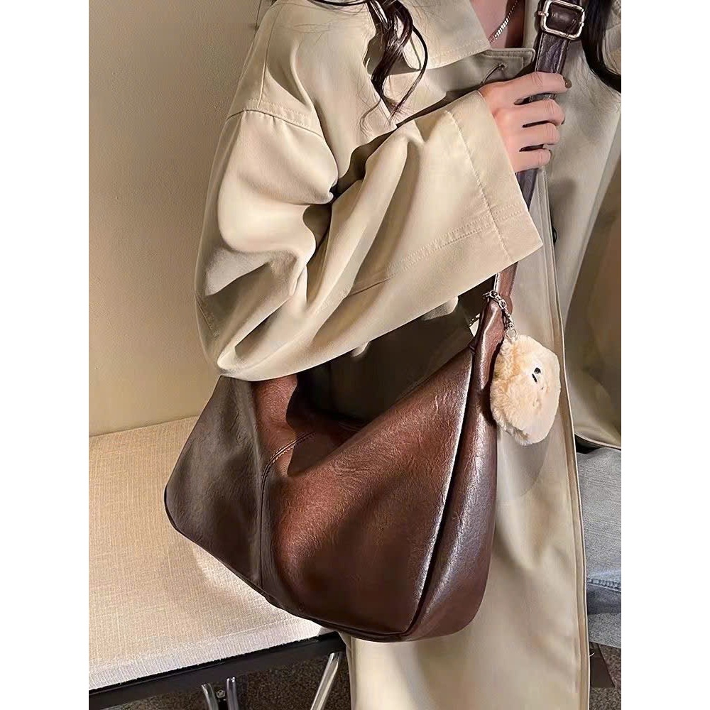 Túi đeo chéo da pu phong cách tối giản phong cách hàn quốc phù hợp đi làm đi chơi có kèm móc khóa gấu – T53