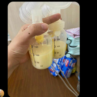 Máy hút sữa Medela Pump thay phễu flex