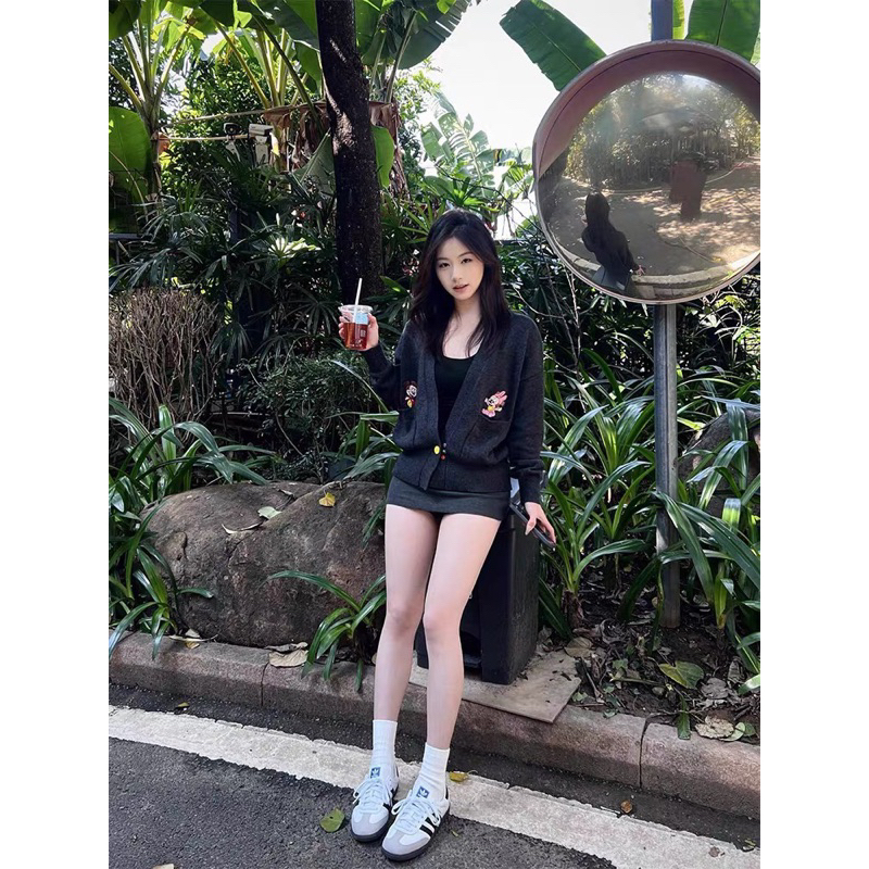 𝑪𝒉𝒐𝒄𝒐•[Order] Áo khoác CARDIGAN chuột Mickey✨