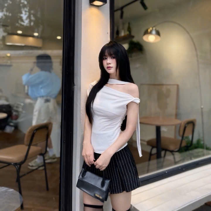 Áo Thun Cotton Nữ Trễ Vai Kèm Dây, Áo Thun Nữ Chất Cotton Loại 1 Dầy Dặn Mềm Mịn Mát Co Giãn Lên Form Xinh MA856 | BigBuy360 - bigbuy360.vn