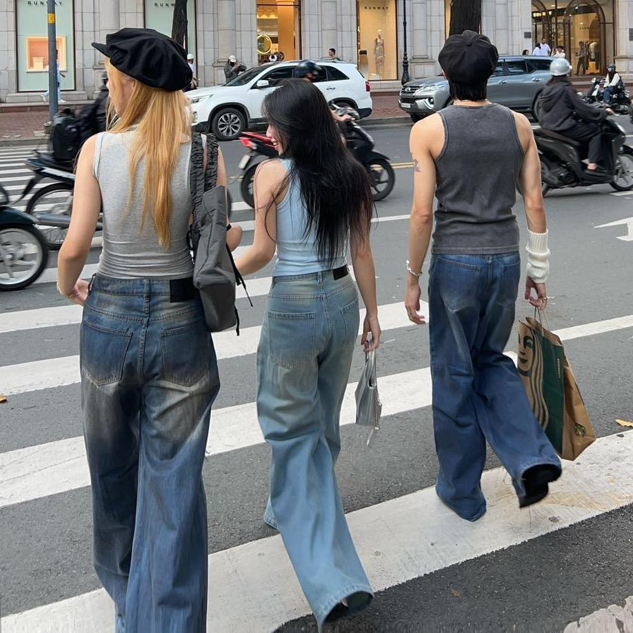 RIPPED WIDE LEG JEANS - Quần jeans rách ống rộng Whose Studio - Kèm dây quần | BigBuy360 - bigbuy360.vn