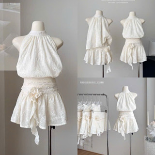 Set áo yếm hoa nổi chất voan tơ đũi kèm chân váy ngắn bèo đính hoa