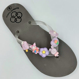 Dép xỏ ngón nữ HD đính sticker cực xinh mang đi du lịch có đế chống trượt đủ size nhiều màu