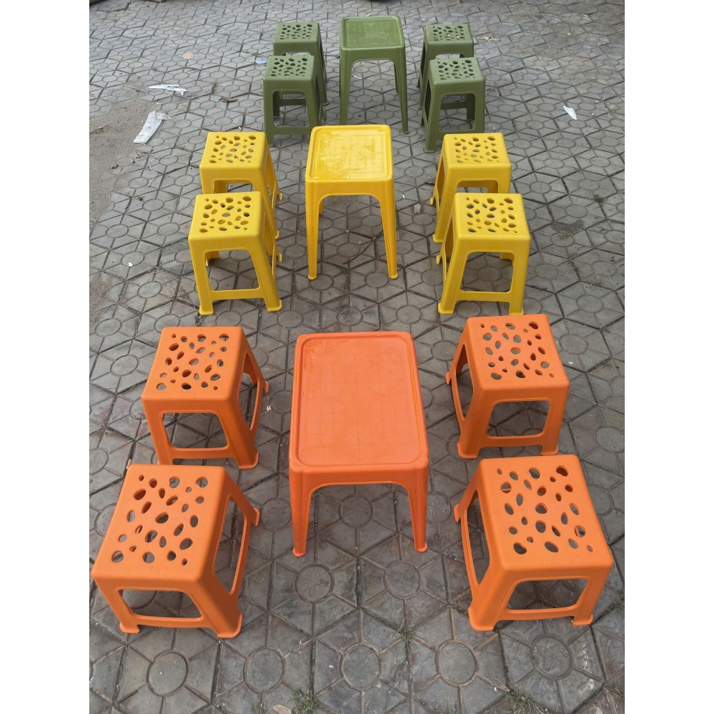 Bộ bàn ghế nhựa trà đá, trà chanh ( vàng, xanh, cam) nhà hàng giá rẻ  1 bàn 1819 + 4 ghế 9090 ( chỉ 
