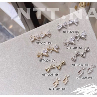 Charm cao cấp gắn móng