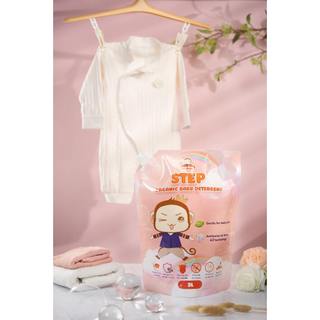 NƯỚC GIẶT STEPBABY 3000L 🌿 Mùi thơm dịu, lưu hương lâu 🌿 An toàn cho da tay mẹ 🌿 Step baby