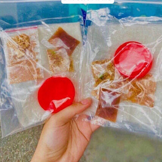 Bánh tráng chấm me