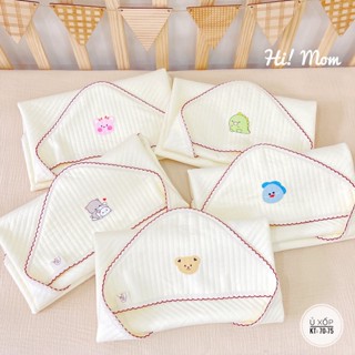 Chăn Ủ Choàng  Himom Chất Vải Xốp Trần Bông  Mềm Mịn Có Mũ Tông Nền Trắng Cho Bé Sơ Sinh