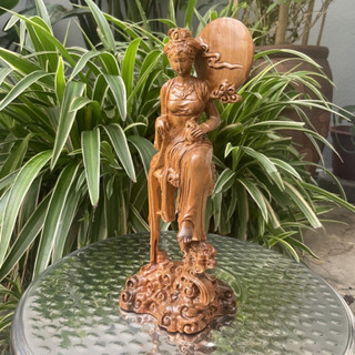 Tượng hằng nga gỗ thơm