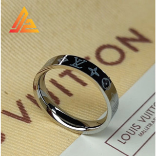 Nhẫn Titan LV khắc tên theo yêu cầu Louis Vuitton Monogram cặp đôi unisex Titanium [Bảo hành 5 năm]