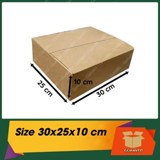 Size 30x25x10 cm, hộp giấy thùng carton gói hàng tại Gumato