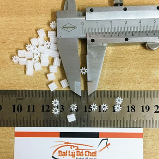 Bánh răng nhựa 8 răng lỗ trục 2mm đường kính 4.75mm