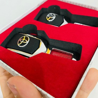 Combo 2 Chốt đai an toàn ô tô logo toyota