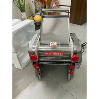 Máy cán bột làm bánh canh, bún tươi, sợi mì, chè thái chạy điện 220v gia đình FKM200