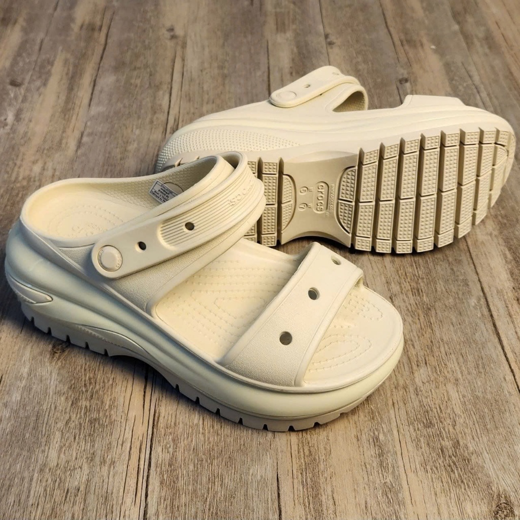 Crocs Classic Mega Crush Sandal
