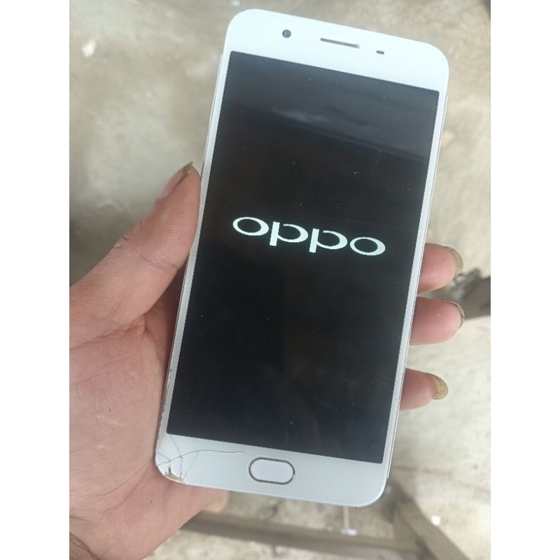 Xác điện thoại oppo f1s như ảnh.