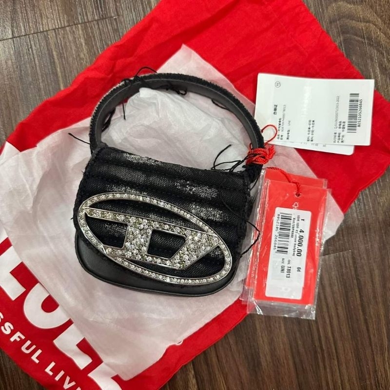 Túi Diesel authentic e sẵn ship :)