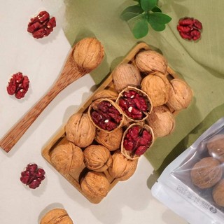 Óc chó đỏ mỹ còn vỏ gói giòn thơm 500gr