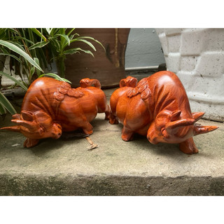 Tượng con trâu gỗ hương