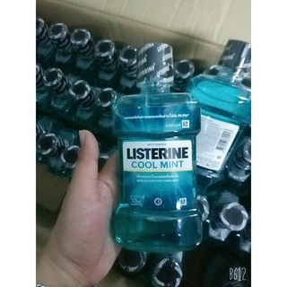 Chai nước súc miệng giữ hơi thở thơm mát Listerine Cool Mint 250ml/chai Thái lan