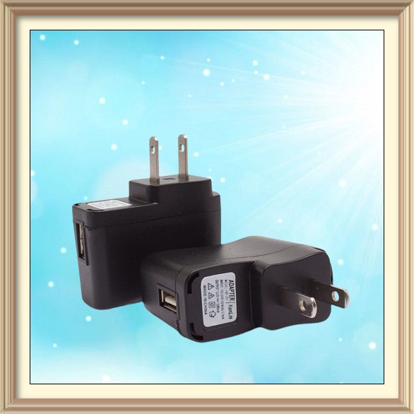Cốc sạc đen usb 5V-0.5A có đèn led báo, cóc củ sạc loa đài, điện thoại, máy nghe nhạc, quạt đồng hồ chân dẹt dẹp tự ngắt