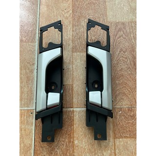 Tay cửa trong Captiva ( giá 1 chiếc )