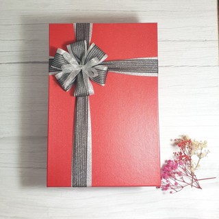 [Tặng thiệp + Giấy rơm] Hộp quà tặng đẹp HQ09 – 30x20x10cm