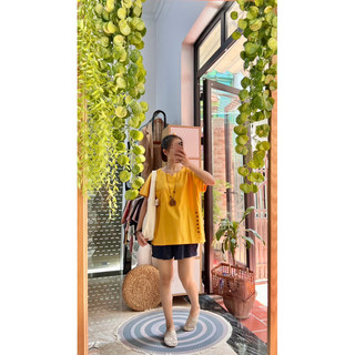 ÁO MORI CỔ V ĐÍNH NÚT GỖ