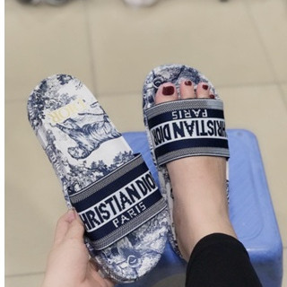 Dép nữ nhẹ , đế cao 4p sale 3.3