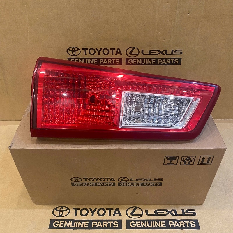 Đèn hậu trong cốp Toyota Innova (2017-2020) – 81591-0K050_ 81581-0K050 Chính hãng