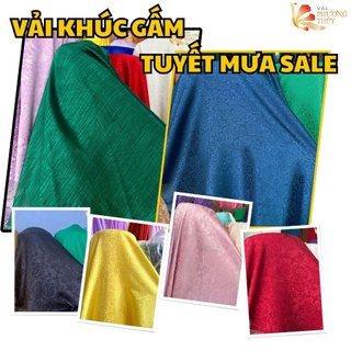 Vải lụa gấm và tuyết mưa sale khúc, khách hàng đọc mô tả trước khi đặt