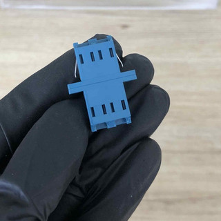 2 cái Đầu nối quang LC/UPC, single mode, Duplex, Adapter
