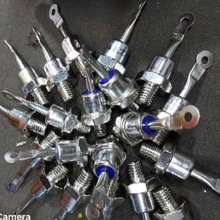 Diot  Nạp 20A Và 30A China - Giá 1 Chiếc