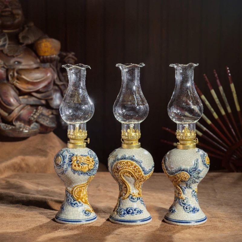 Đèn thờ men rạn đắp nổi (giá 1 chiếc )