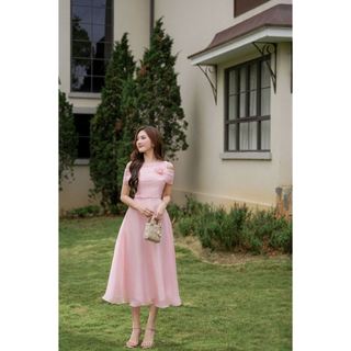 Đầm chữ A xếp ly ngực phối hoa LD372
