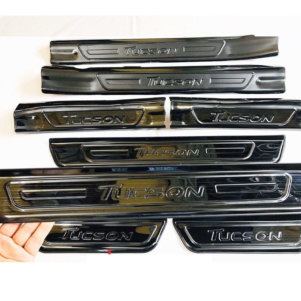 Tucson, Bộ 8 ốp bậc Trong ngoài Tucson 2016-2020- mẫu Titan ( tặng keo trợ dính)