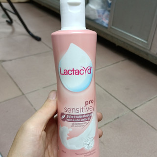 Dung dịch vệ sinh Lactacyd