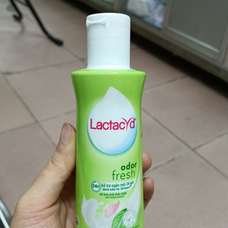 Dung dịch vệ sinh Lactacyd