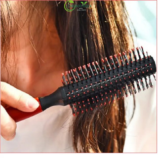 Lược tròn đỏ chải tóc _SSLT
